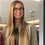Diplomée de Littérature Anglaise en Angleterre